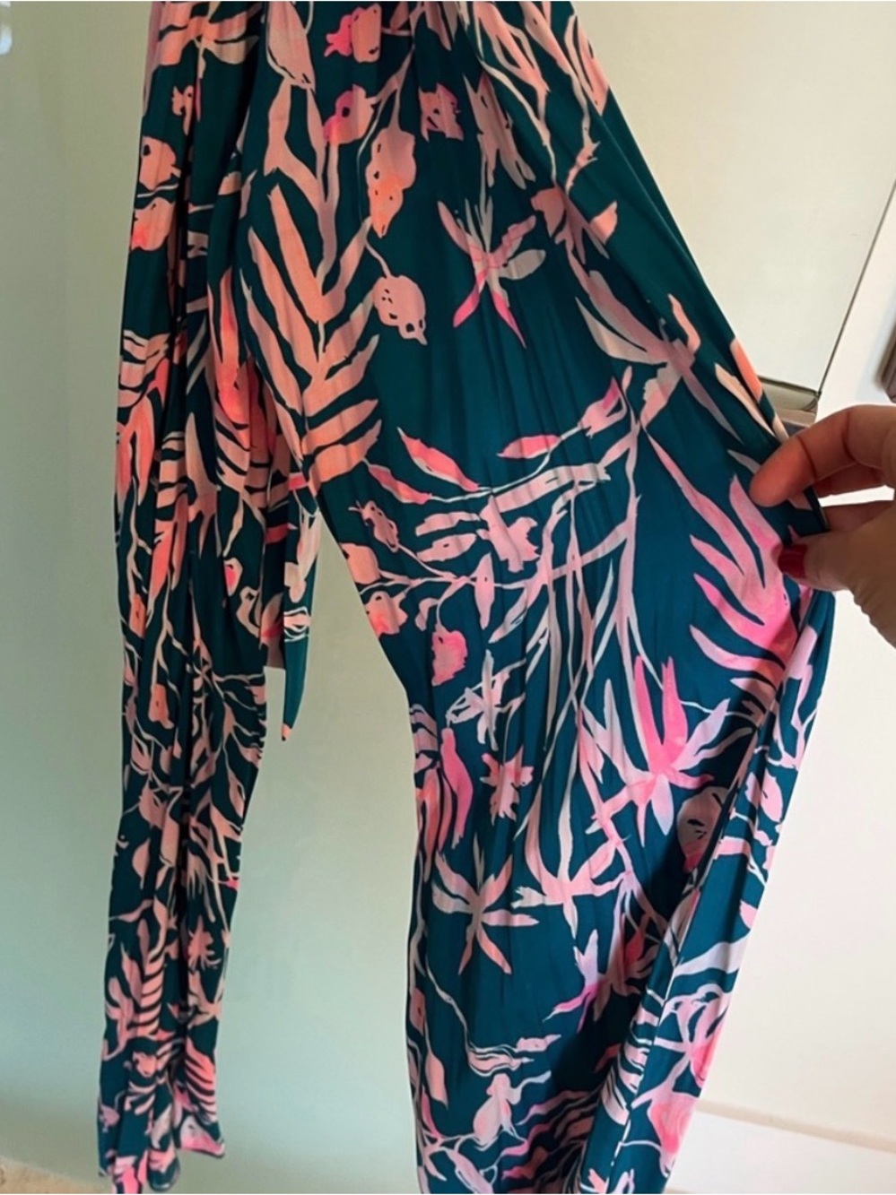 Lilly Pulitzer Emilia Teal & Pink Cold-Shoulder Jumpsuit XS - Picture 4 of 7